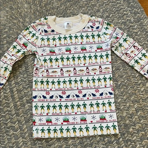 Hanna Andersson Elf pajama set - size 6-7 - Picture 4 of 12